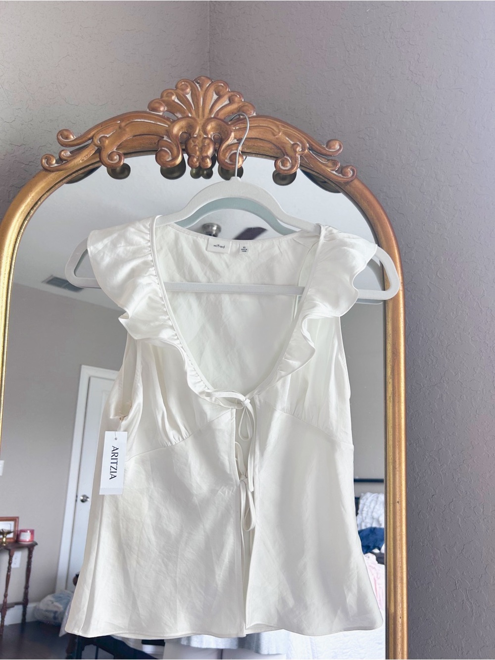 Aritzia Cream Ruffle Tie-Front Sleeveless Top